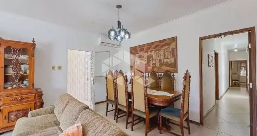 Casa com 4 quartos à venda na Rua Eurico Lara, 385, Medianeira, Porto Alegre