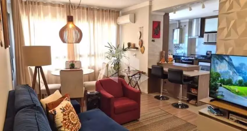Apartamento 2 dormitórios mobiliado suíte lavabo churrasqueira 2 garagens infra completa