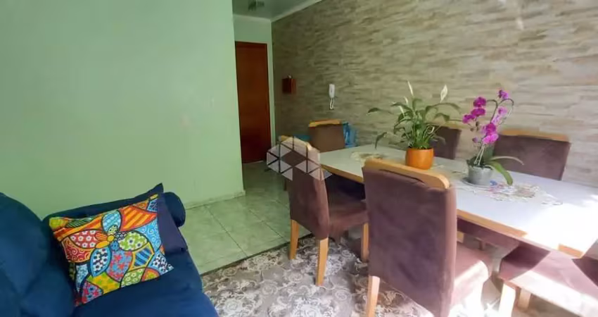 Apartamento 2 dormitórios com 50 m² - reformado e semi-mobiliado bairro cristal