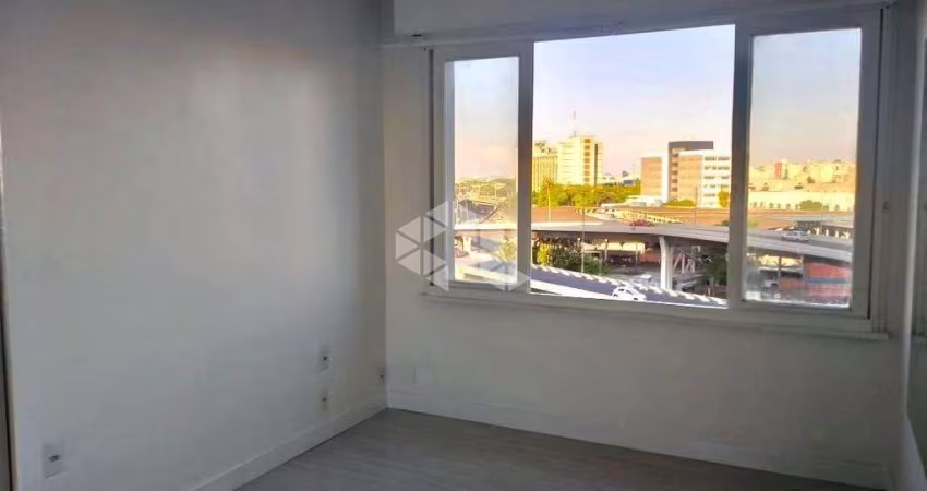 Ampla sala comercial com ótima localização no Centro Histórico de Porto Alegre