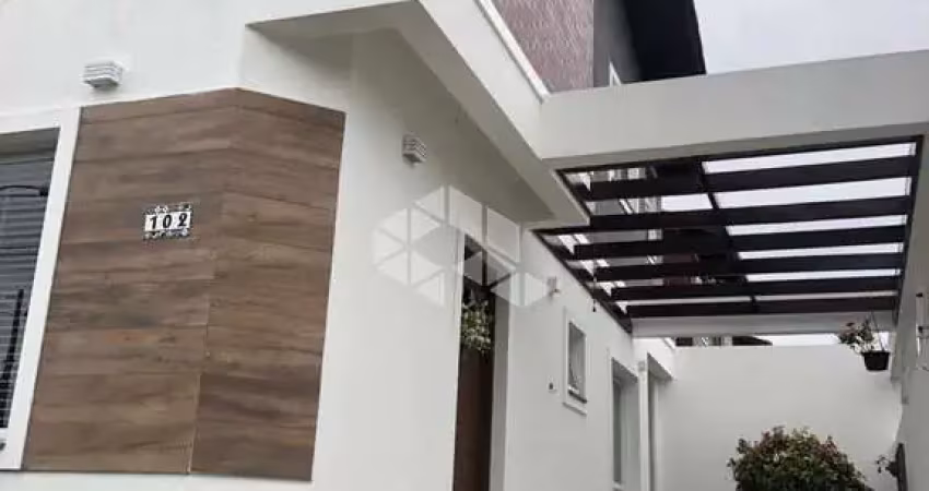 Lindo sobrado com 2d e 1 vaga de garagem em nova petropolis