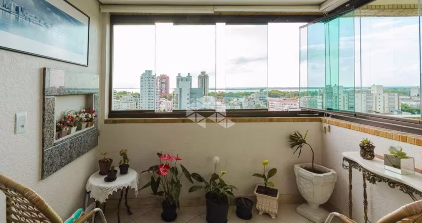 APARTAMENTO 3 DORMITÓRIOS, NO BAIRRO MENINO DEUS!