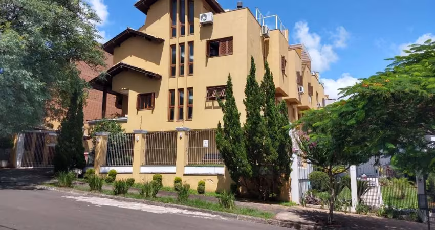 Casa em condominio  no bairro Jardim Planalto.