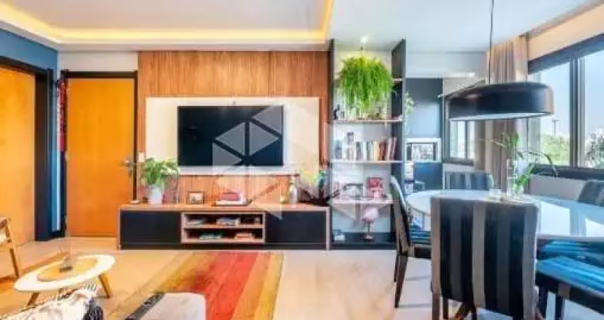 Apartamento mobiliado 3 dormitórios c/suíte, churrasqueira, 02 vagas cobertas - santa cecilia
