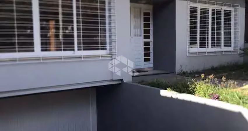 Casa em condomínio fechado com 3 quartos à venda na Rua General Francisco de Paula Cidade, 200, Chácara das Pedras, Porto Alegre
