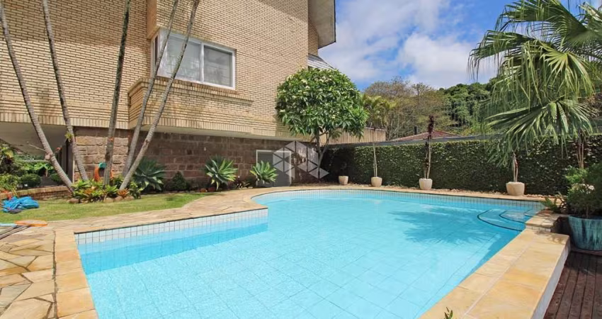 ESPETACULAR CASA, EM CONDOMÍNIO FECHADO, NO BAIRRO JARDIM ISABEL!