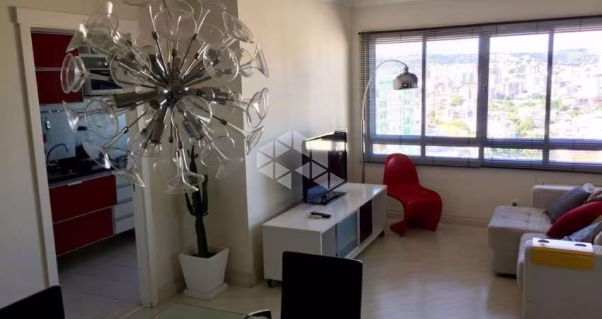 apartamento semimobiliado em andar alto no Rio Branco em Porto Alegre