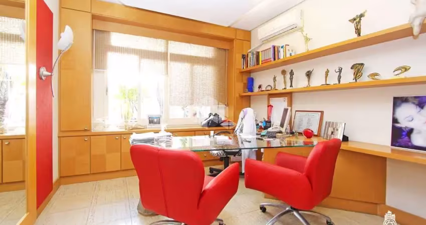 Casa comercial à venda na Rua Miguel Tostes, 672, Rio Branco, Porto Alegre