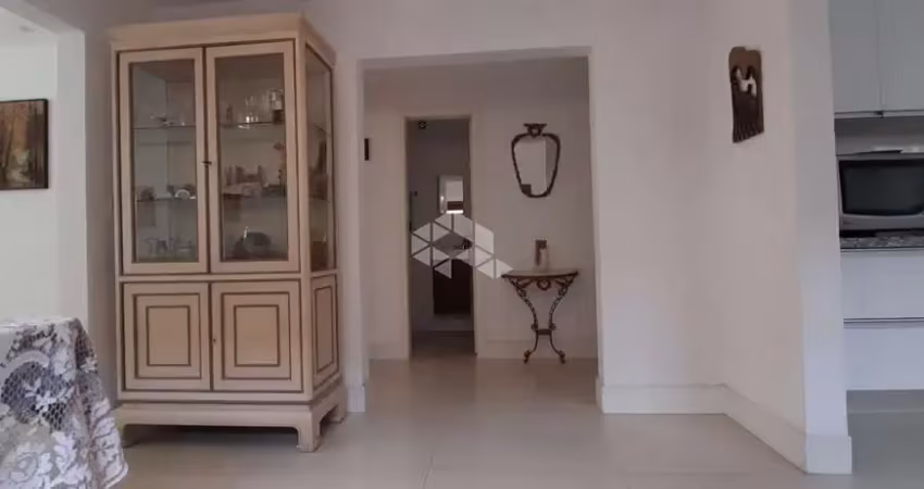 Casa em condomínio fechado com 3 quartos à venda na Avenida General Barreto Viana, 505, Chácara das Pedras, Porto Alegre