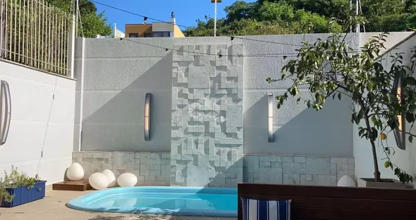 Casa 03 dormitórios , 3 suites e 2 vagas com 352m² no bairro chácara das pedras