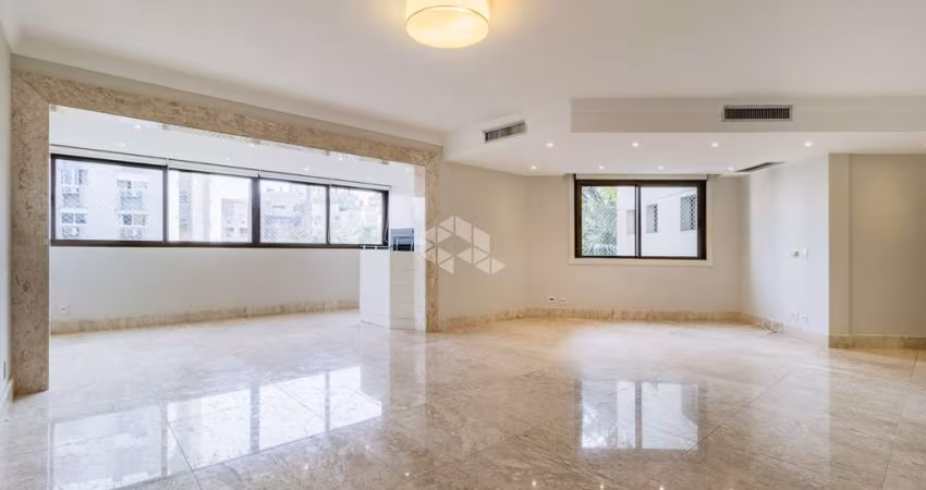Apartamento 3 dormitórios e 2 vagas no bairro Bela Vista