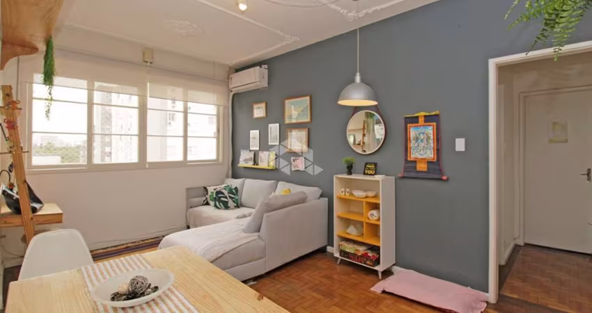 Apartamento com 2 dormitórios no bairro Azenha