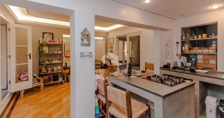 Apartamento Garden com 3 dormitórios, sendo 1 suíte  e 1 vaga no bairro Floresta