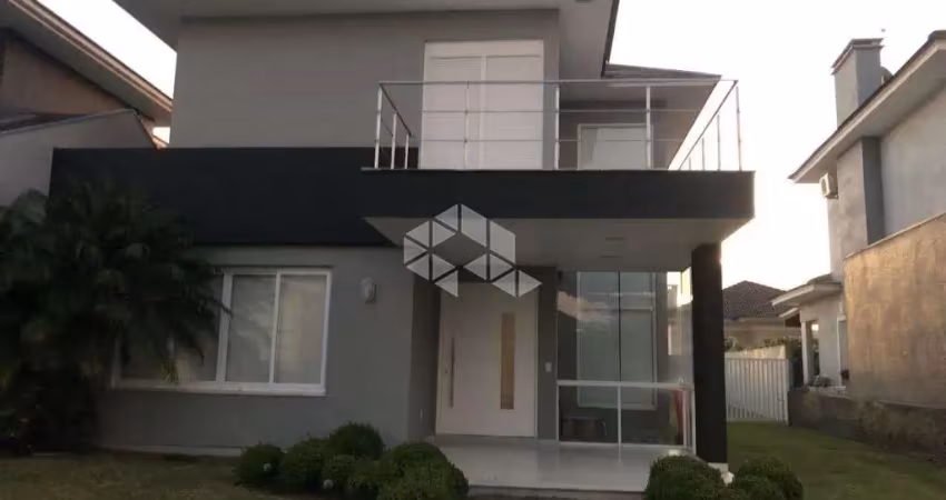 Casa em condomínio com 3 dormitórios, sendo 2 suites e 5 vagas em osório