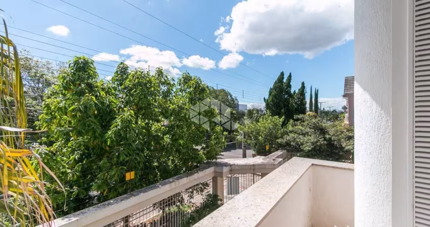 Casa com 4 dormitórios, sendo 2 suites e 4 vagas no bairro estancia velha