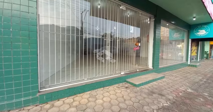 Sala comercial de 91m² com banheiro. Localizada no Bairro Operário em Novo Hamburgo.