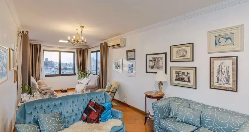 Apartamento de 3 quartos e 2 vagas no Petrópolis