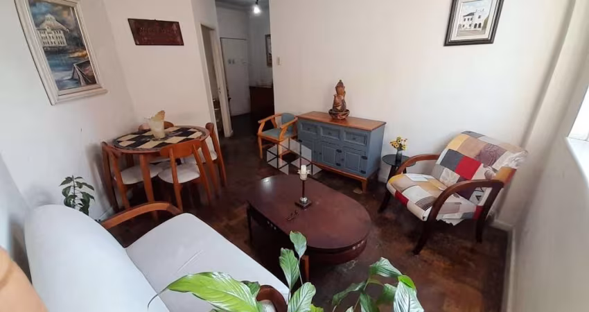 Á venda apartamento com dois quartos, no Edifício Duque de Caxias