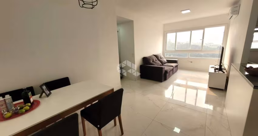 Apartamento 02 quartos, sendo 01 suíte no bairro Central Parque.