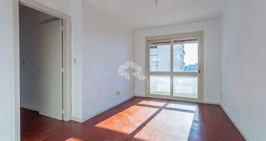 Apartamento com 2 quartos e 76m² à venda em Partenon, Porto Alegre.