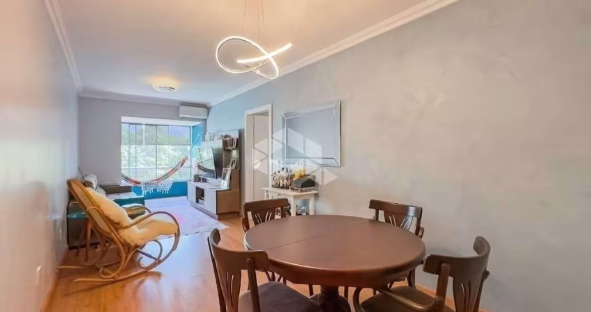 Apartamento com 3 quartos à venda no bairro Auxiliadora, Porto Alegre