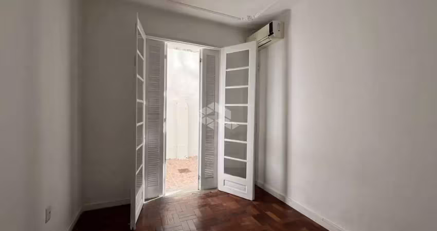 Apartamento com 3 quartos à venda na Rua General João Manoel, 457, Centro Histórico, Porto Alegre