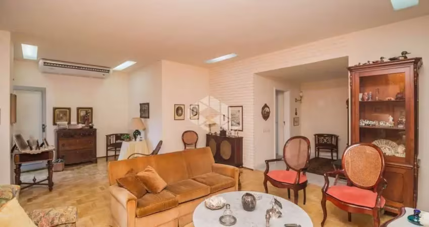 Apartamento 03 quartos e 02 vagas no bairro moinhos de vento