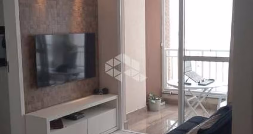 Apto na Barra Funda com 61m², 2 dormitórios, sendo 1 suíte, 1 vaga, sacada, lazer.