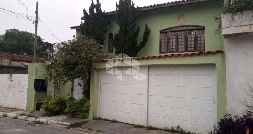 CASA A VENDA NO BAIRRO HORTO FLORESTAL