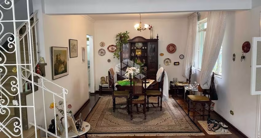 CASA DE VILA COM 3 DORMITÓRIOS  A VENDA NO BAIRRO VILA MARIANA