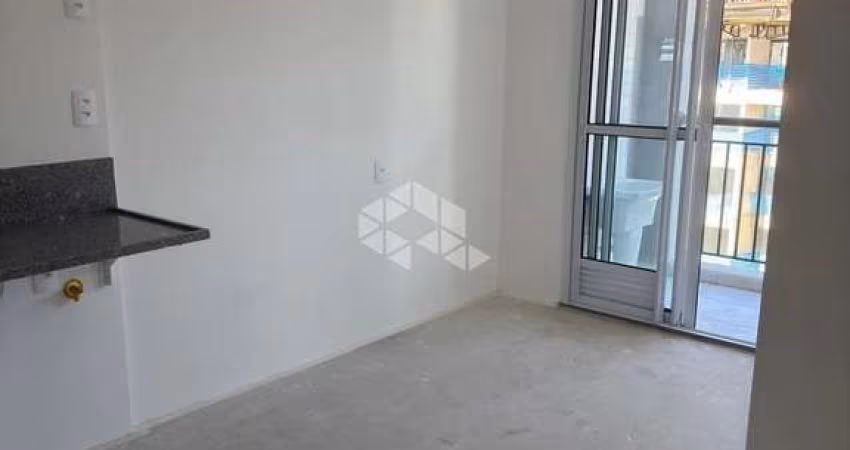 Baixou o preço! Apartamento com 2 dorms, varanda e vaga de garagem na Lapa!