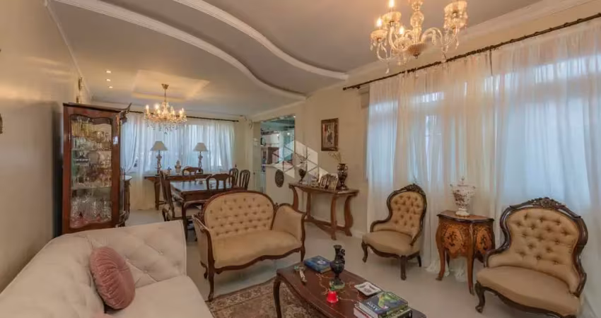 Casa com 3 quartos à venda na Avenida Guaíba, 4572, Vila Assunção, Porto Alegre