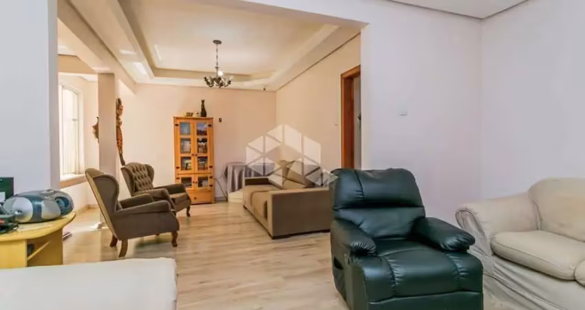 Apartamento de 113m2, living em 3 ambientes cercado por jardim de inverno