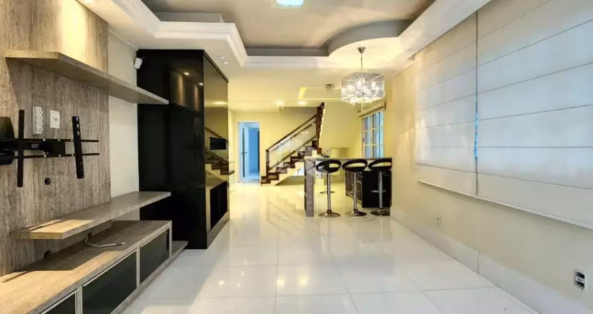 Casa com 3 quartos à venda na Rua Manauê, 146, Vila Assunção, Porto Alegre