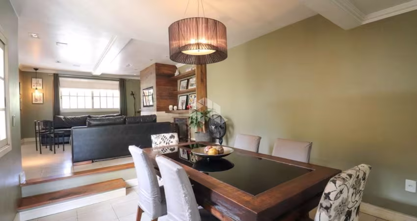 Casa estilo sobrado 4 dormitórios Jardim Isabel Zona Sul  Porto Alegre/RS