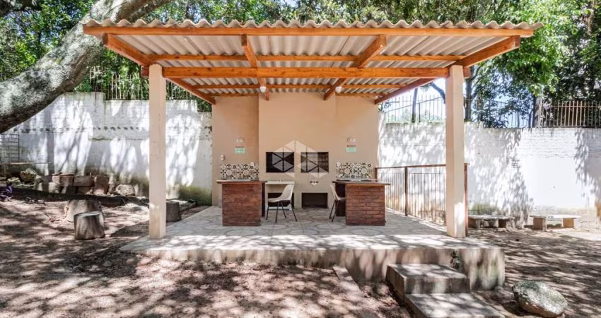 Apartamento 2 Dormitórios próximo ao Shopping Barra Sul