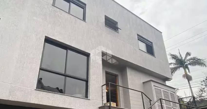 Casa em condomínio fechado com 292m², 4 dormitórios no bairro tristeza