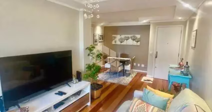 Apartamento de 01 dormitório, decorado na  Vila Cachoeirinha