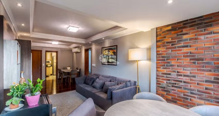 APARTAMENTO COM 3 DORMITÓRIOS, NO PETRÓPOLIS!