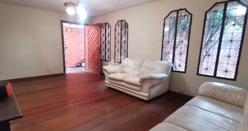 Vendo Casa 250m² 2 Dormitórios 2 Vagas Vila Morse São Paulo - SP