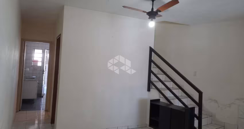 Vendo Casa Sobrado 170m² 2 Dormitórios 1 dependência de empregada 2 Vagas de Garagem no Jardim Guayana Taboão da Serra - SP