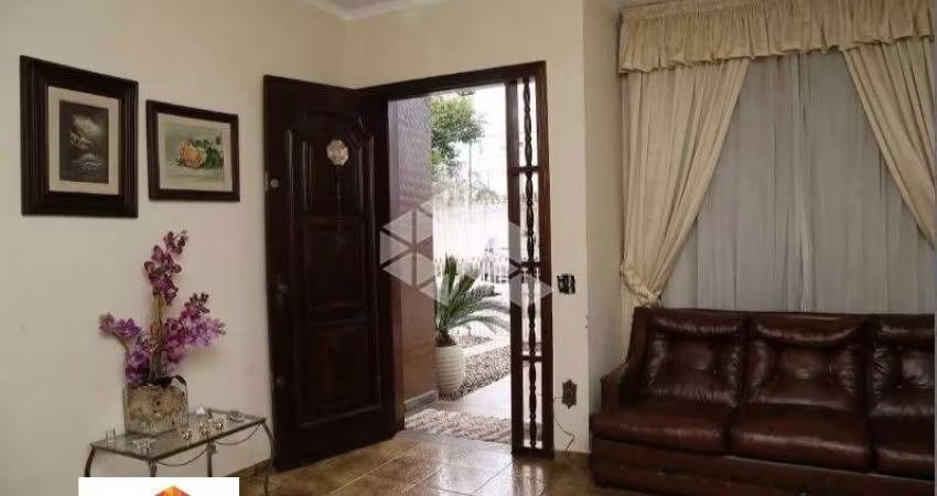 Vendo Casa 176m² 2 Dormitórios 1 Suíte 3 Vagas Jardim da Glória Taboão da Serra - SP