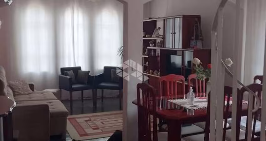 Vendo Casa Sobrado 216,80m² 3 Dormitórios 2 Vagas Parque Marabá Taboão da Serra - SP