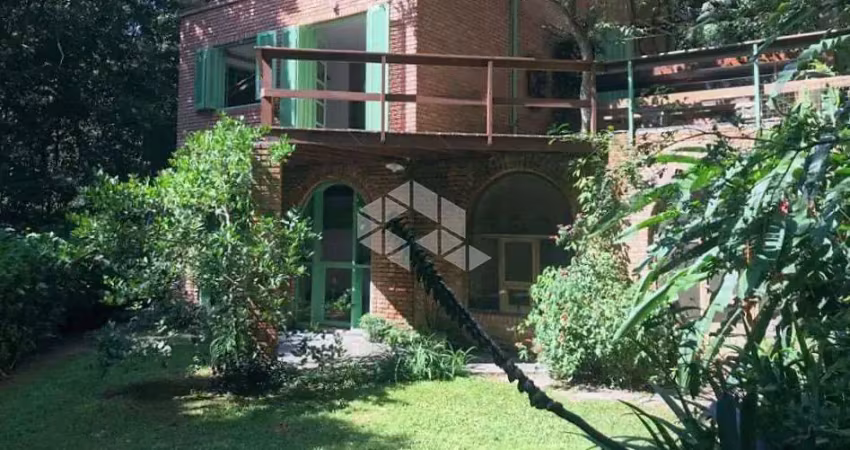 Casa com 2 quartos à venda na Estrada do Taboleiro Verde, 2114, Taboleiro Verde, Cotia