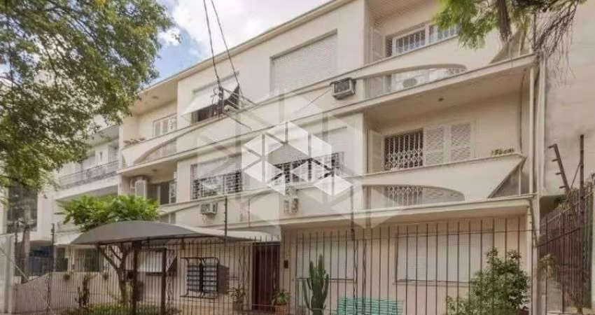 Apartamento 2 dormitorios terreo com 2 patios, churrasqueira, agua quente.