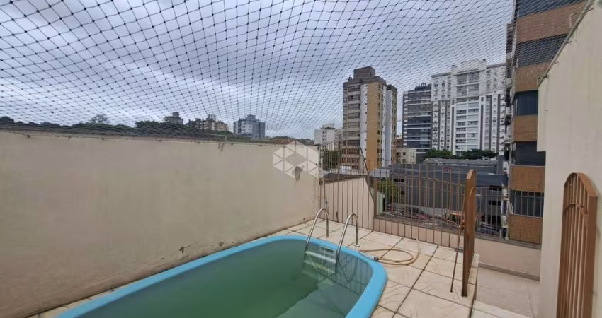 Cobertura com piscina