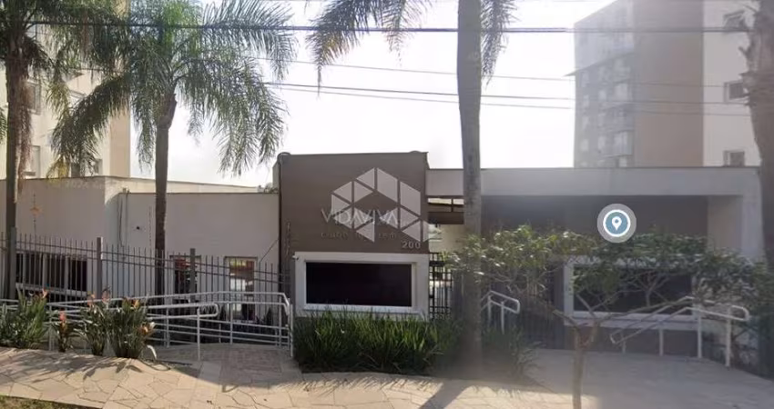 Apartamento de 1 dormitório e vaga  em frente à PUC