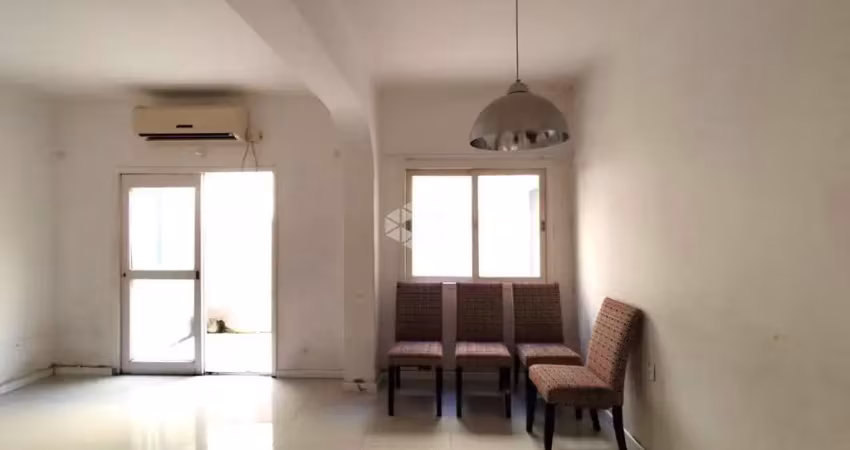 Apartamento com 3 quartos à venda na Rua Santo Antônio, 876, Bom Fim, Porto Alegre