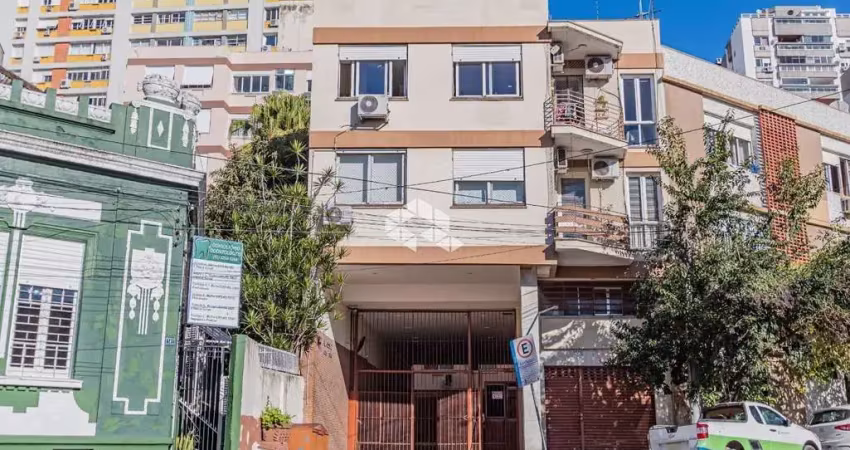 Apartamento 1 dormitorio desocupado andar alto com vista.