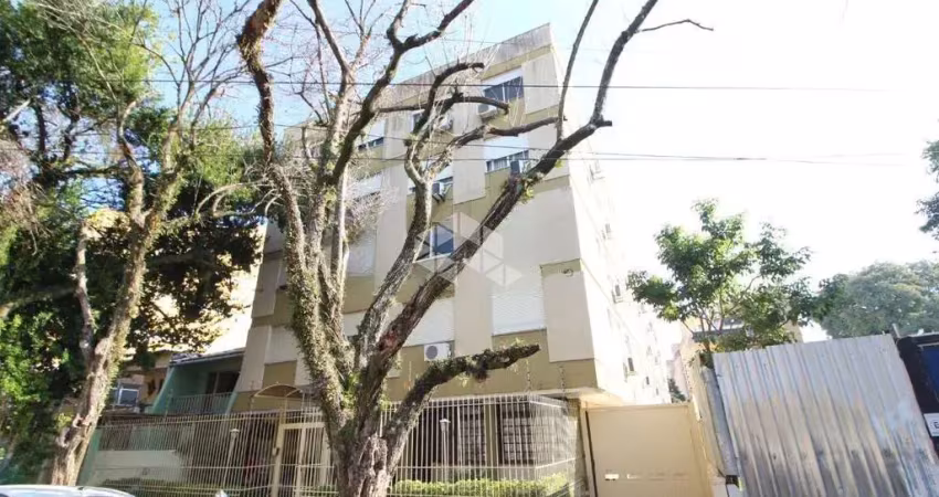 Apartamento 2 dormitorios desocupado,elevador,gas central,garagem.
